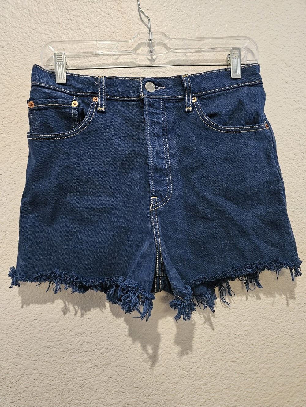 Levis Ribcage Short Size 29 - Picture 3 of 9